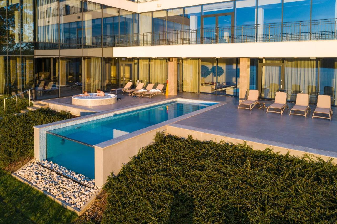 Heron Live Hotel Marina & Spa Grodek Nad Dunajcem Bagian luar foto