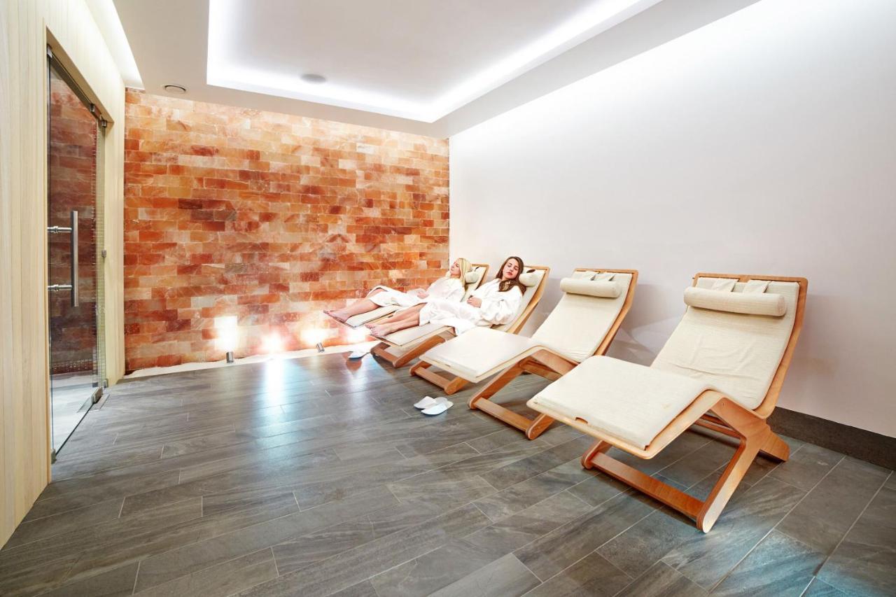 Heron Live Hotel Marina & Spa Grodek Nad Dunajcem Bagian luar foto
