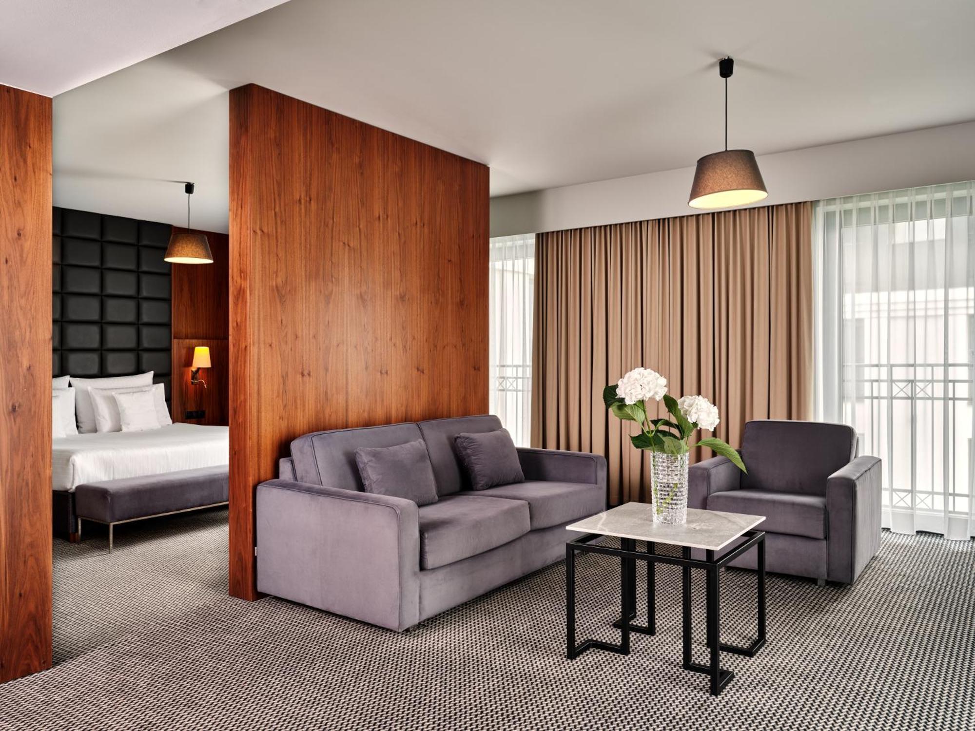 Heron Live Hotel Marina & Spa Grodek Nad Dunajcem Bagian luar foto