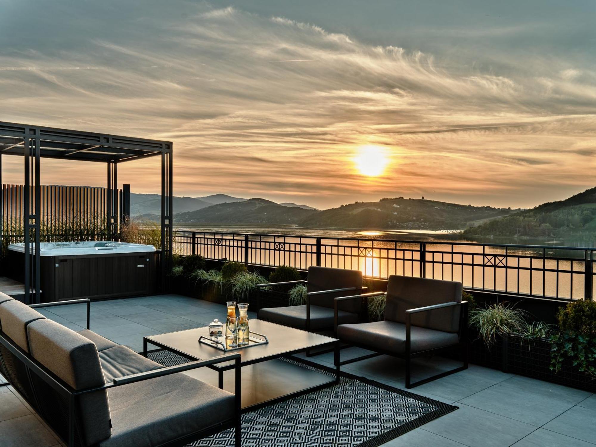 Heron Live Hotel Marina & Spa Grodek Nad Dunajcem Bagian luar foto